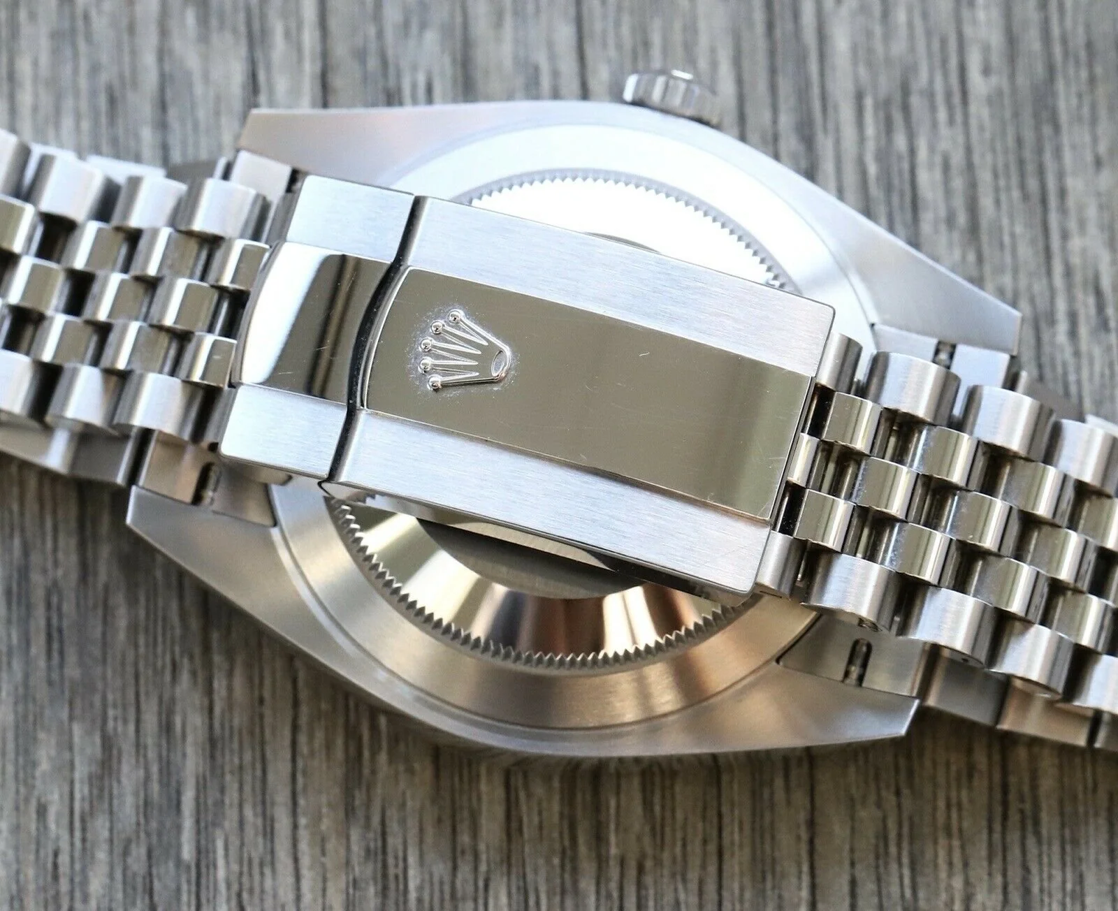 Rolex Datejust Rhodium Dial 126334 “Wimbledon” Flutted/Jubilee 41 mm