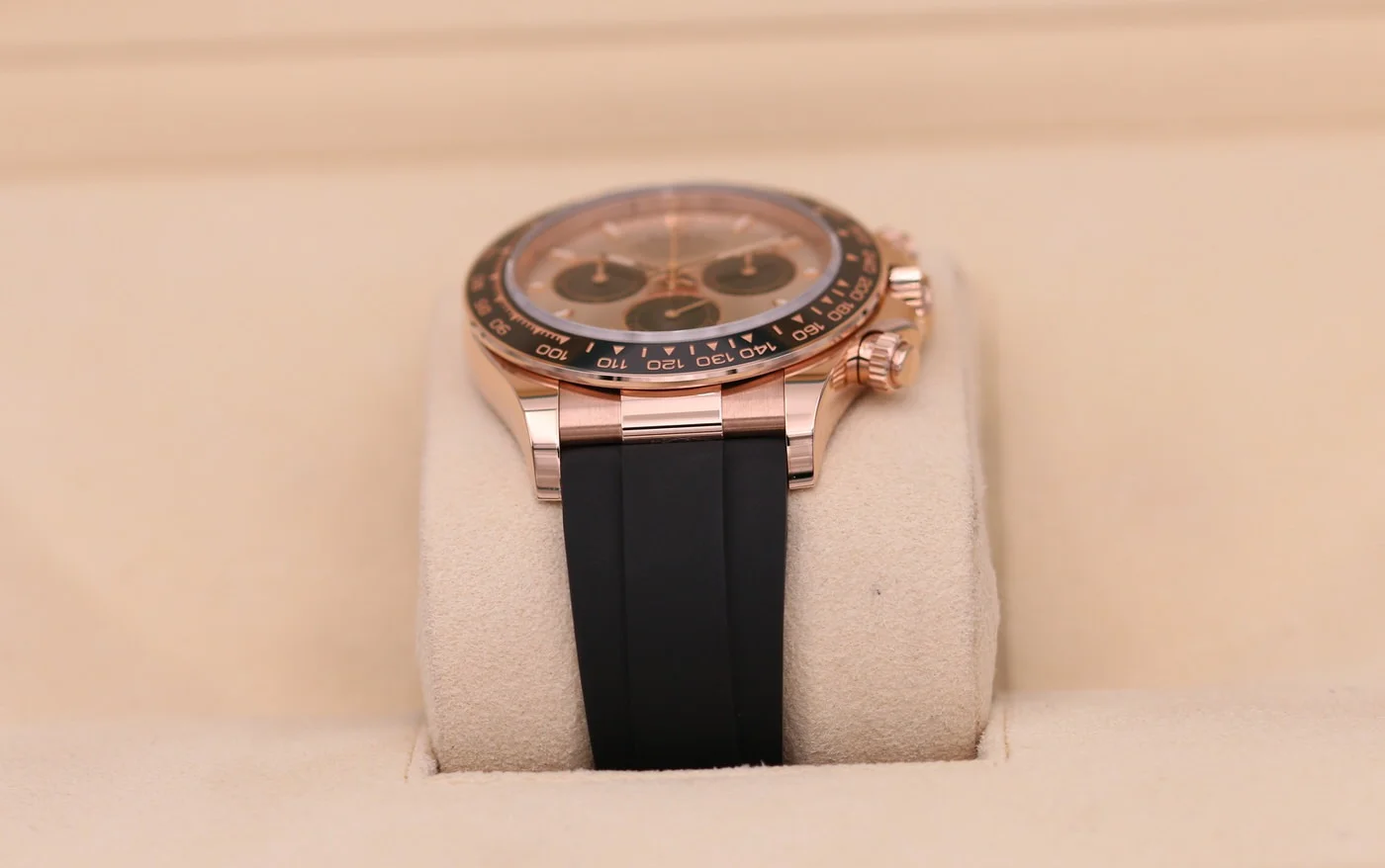 Rolex Daytona Sundust Dial in Everose Gold 126515LN