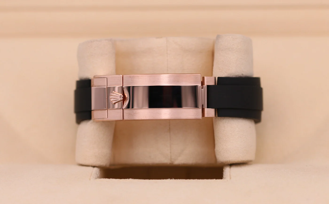 Rolex Daytona Sundust Dial in Everose Gold 126515LN