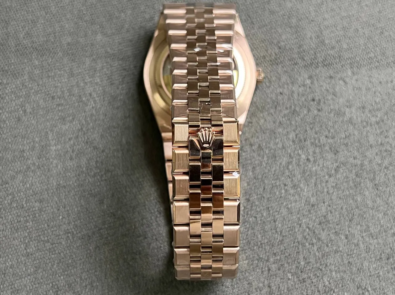 Rolex Land-Dweller 40 mm Everose gold (2025)