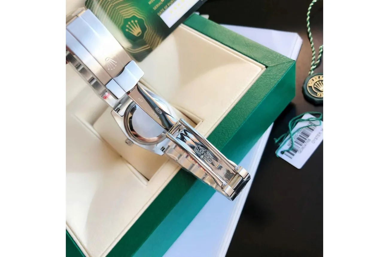 Rolex Oyster Perpetual SS/SS Red/Stk 31/41 mm