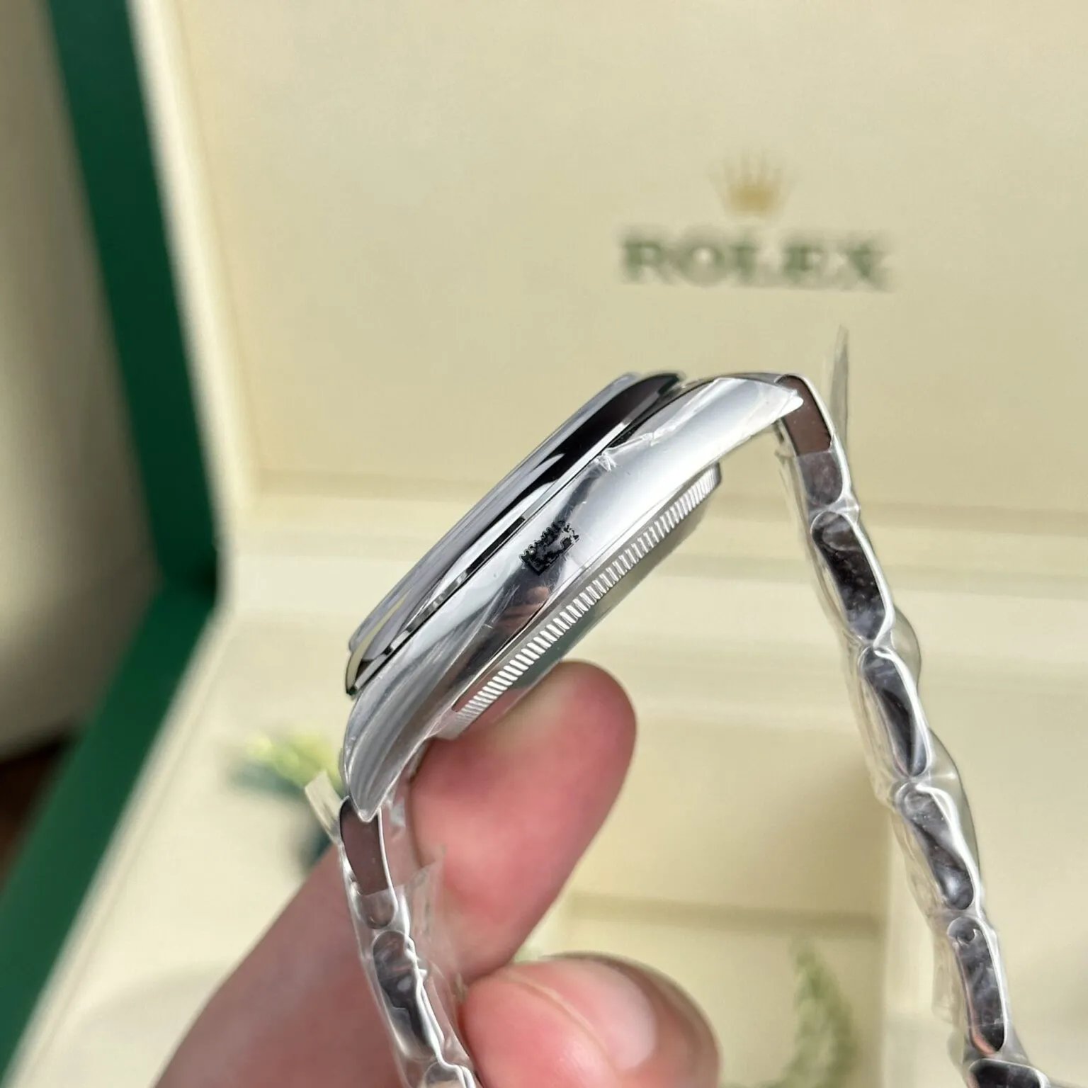 Rolex Oyster Perpetual Lady Blue Dial 126000 36 mm