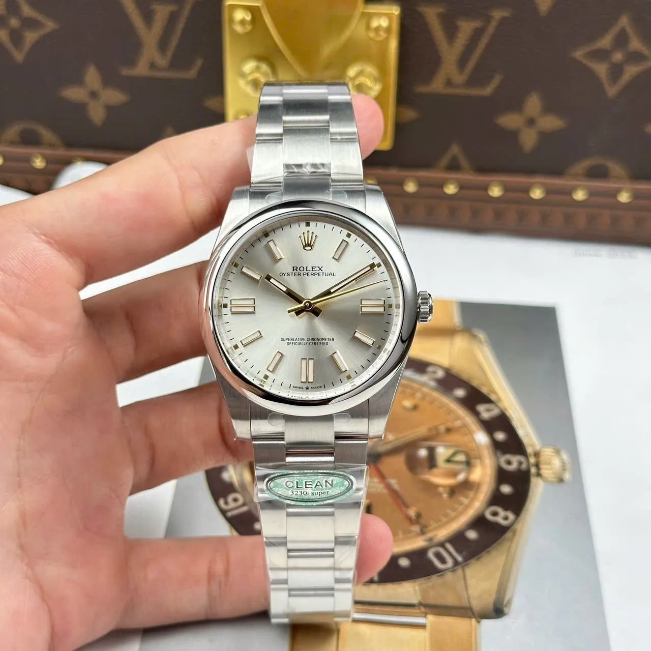 Rolex Oyster Perpetual Lady Silver Dial 126000 36 mm