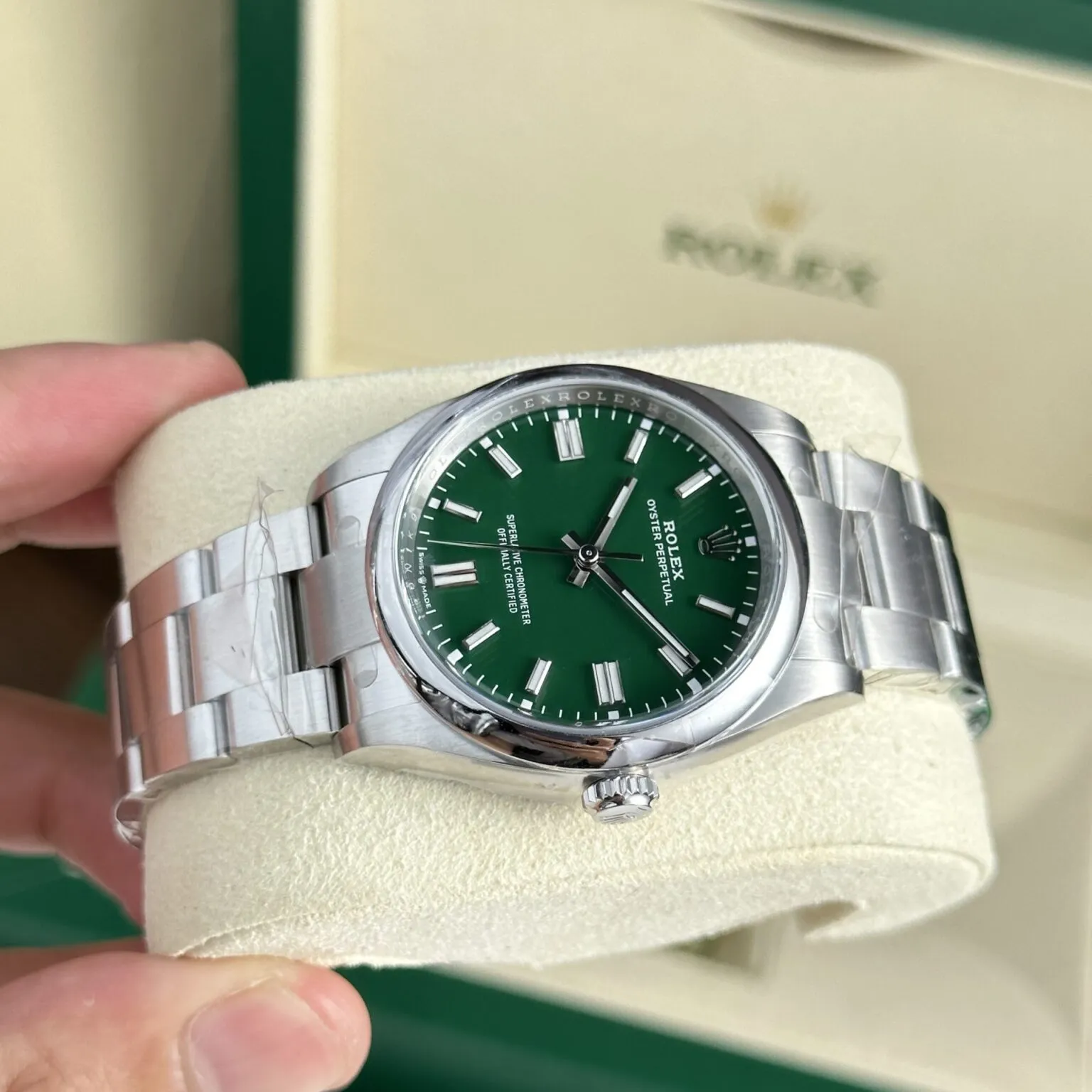 Rolex Oyster Perpetual Green Dial 124300 41 mm