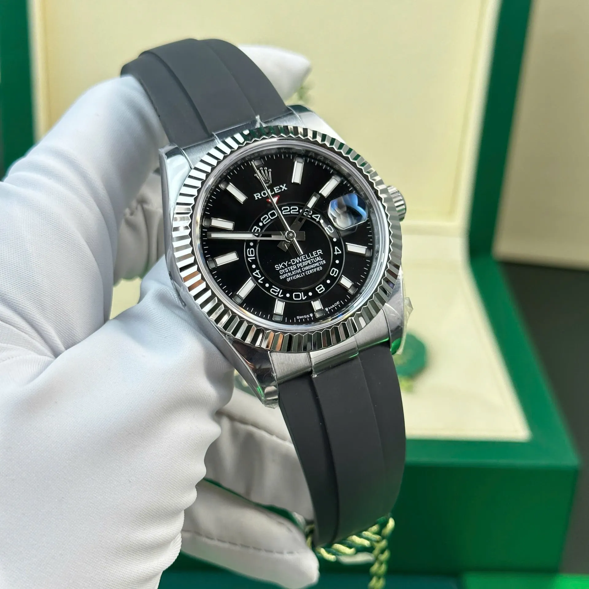 Rolex Sky-Dweller Bright black Dial 336239