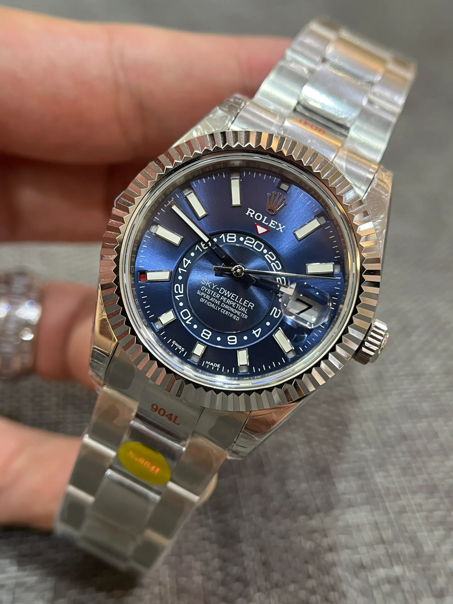 Rolex Sky-Dweller Bright blue Dial 336934 Oyster