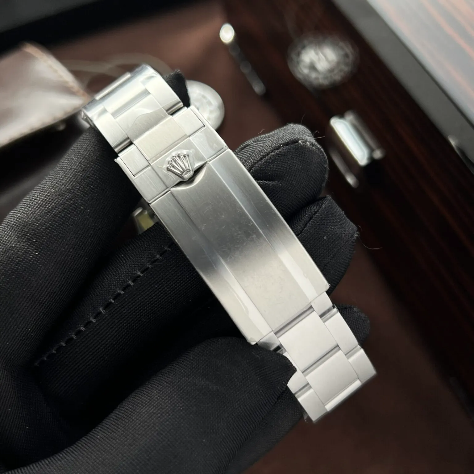 Rolex Submariner Green Dial 116610LV “Hulk”
